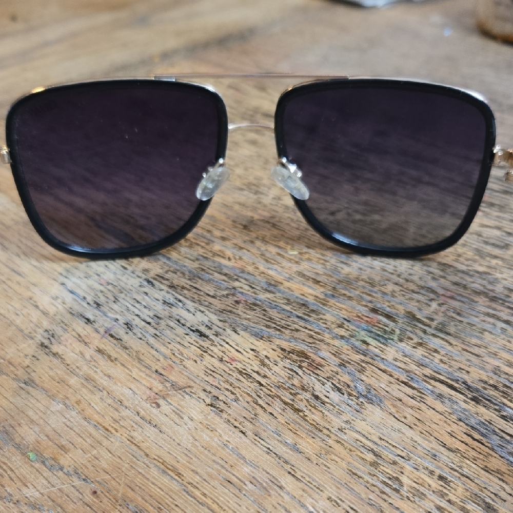 Quay Australia Black and Gold Sunglasses - Picture 4 of 4